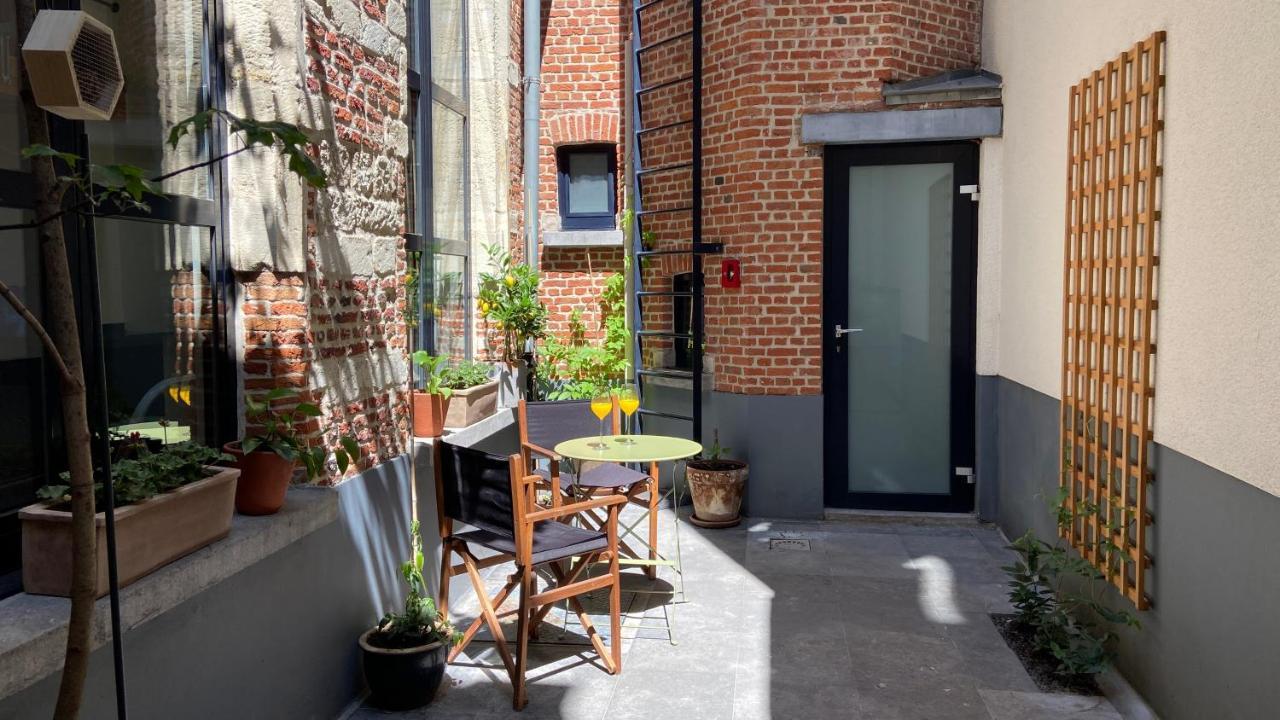 Duplex In Historical Centre With Private Courtyard Appartement Antwerpen Buitenkant foto