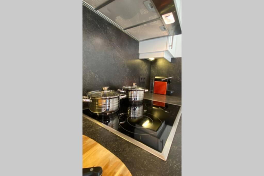 Duplex In Historical Centre With Private Courtyard Appartement Antwerpen Buitenkant foto