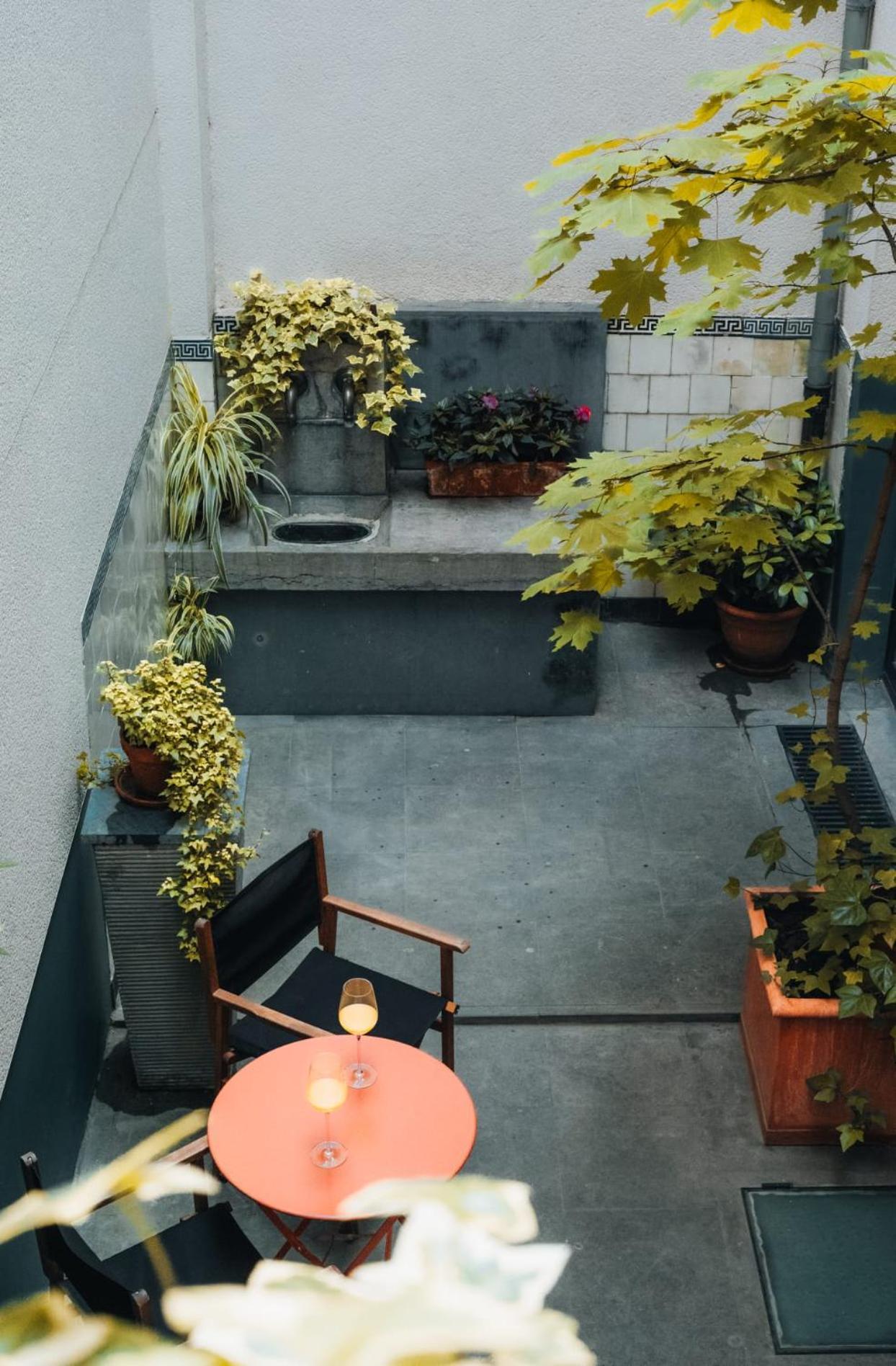 Duplex In Historical Centre With Private Courtyard Appartement Antwerpen Buitenkant foto